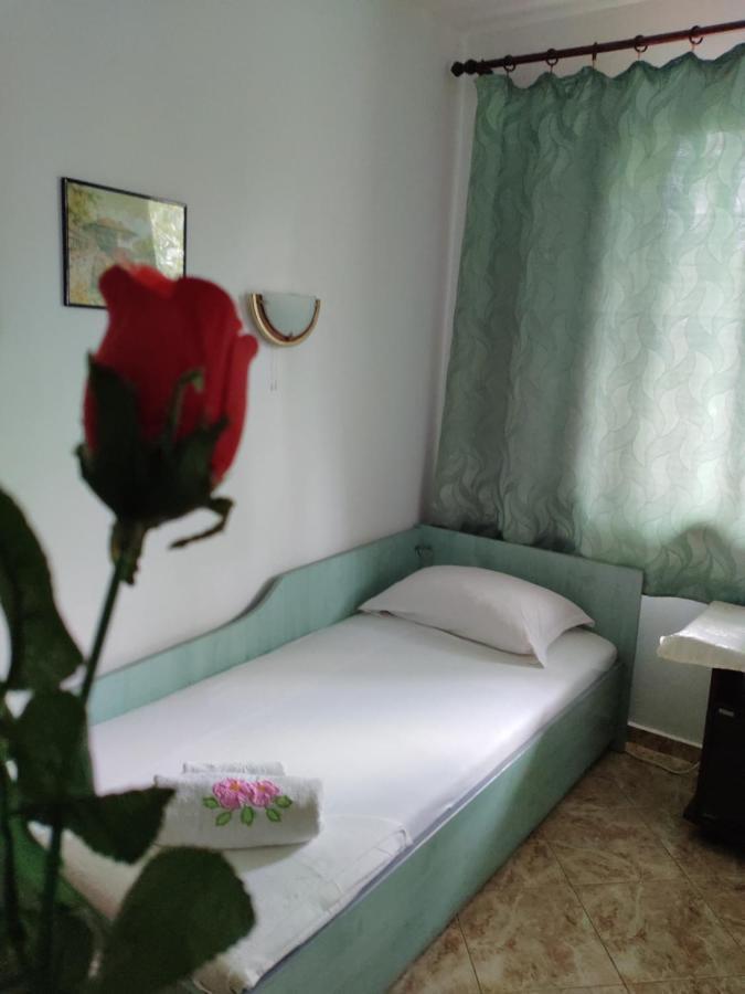 Две Сестри Lozenets Buitenkant foto