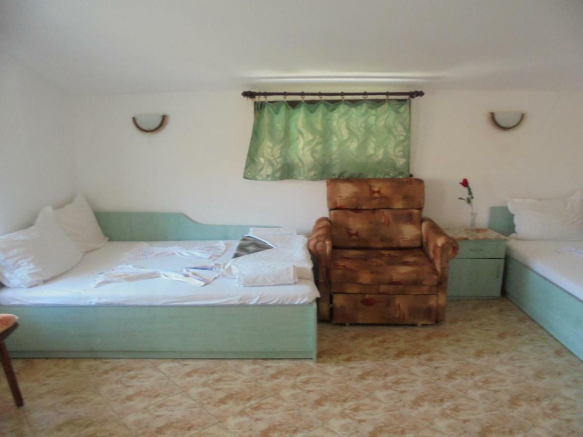 Две Сестри Lozenets Buitenkant foto